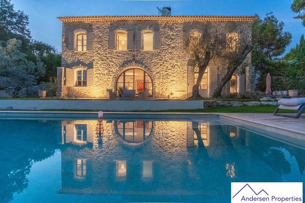 Maison de caractère MOUGINS 2160000€ ANDERSEN PROPERTIES Maison de caractère MOUGINS 2160000€ ANDERSEN PROPERTIES